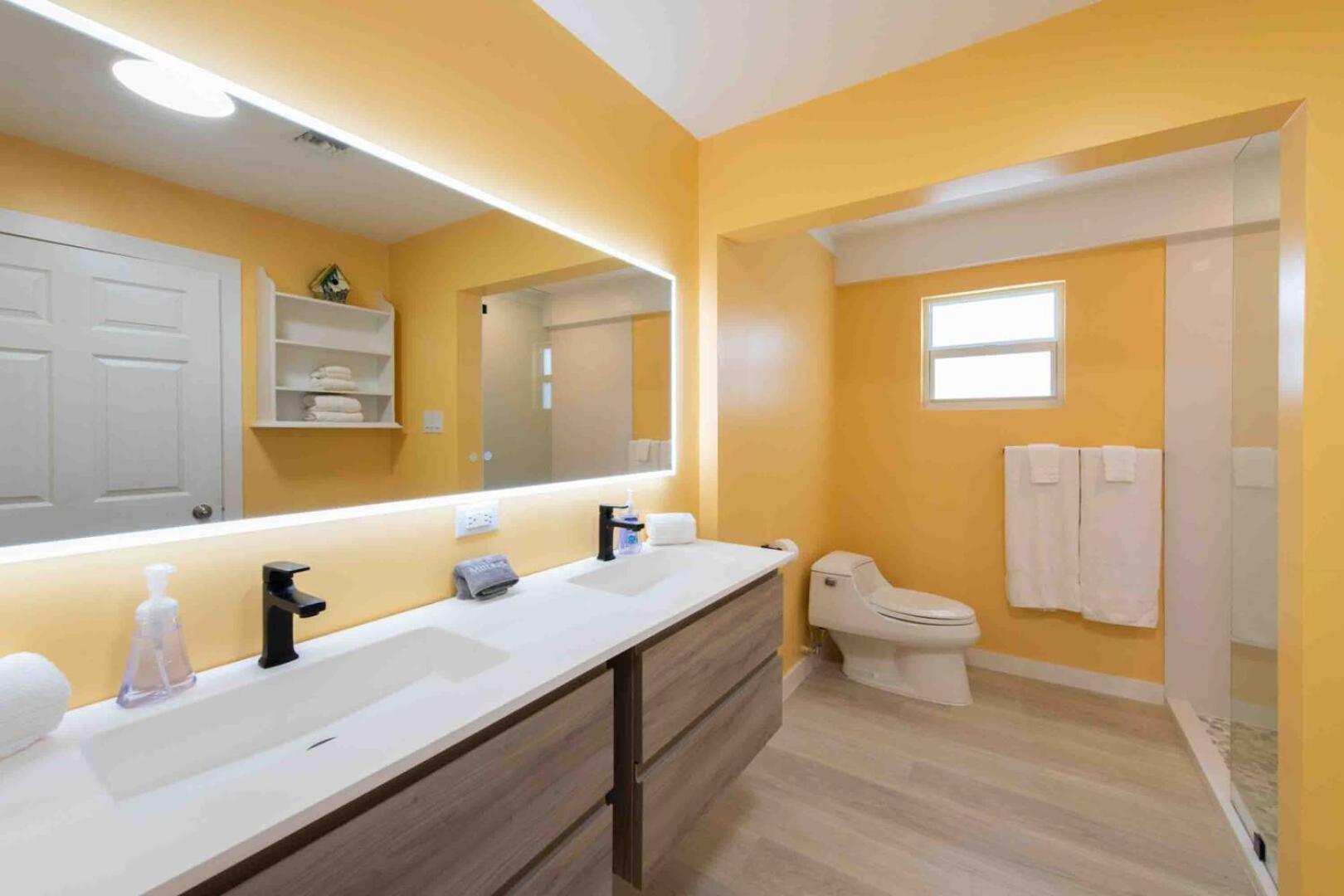 Thatch Hill - Renovated Beach House With Pool, Short Walk To The Rum Point Club Driftwood Village Exterior photo