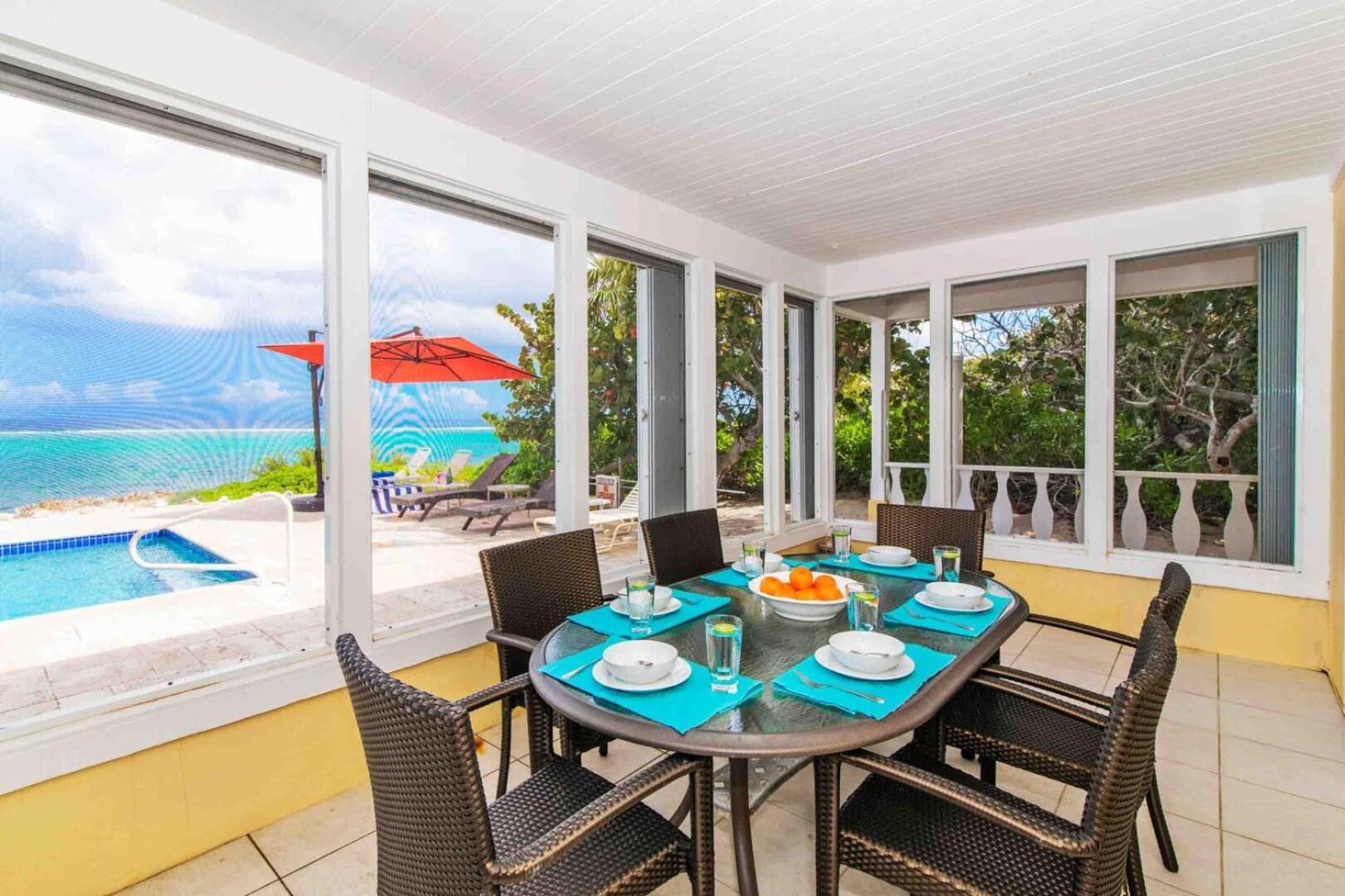 Thatch Hill - Renovated Beach House With Pool, Short Walk To The Rum Point Club Driftwood Village Exterior photo