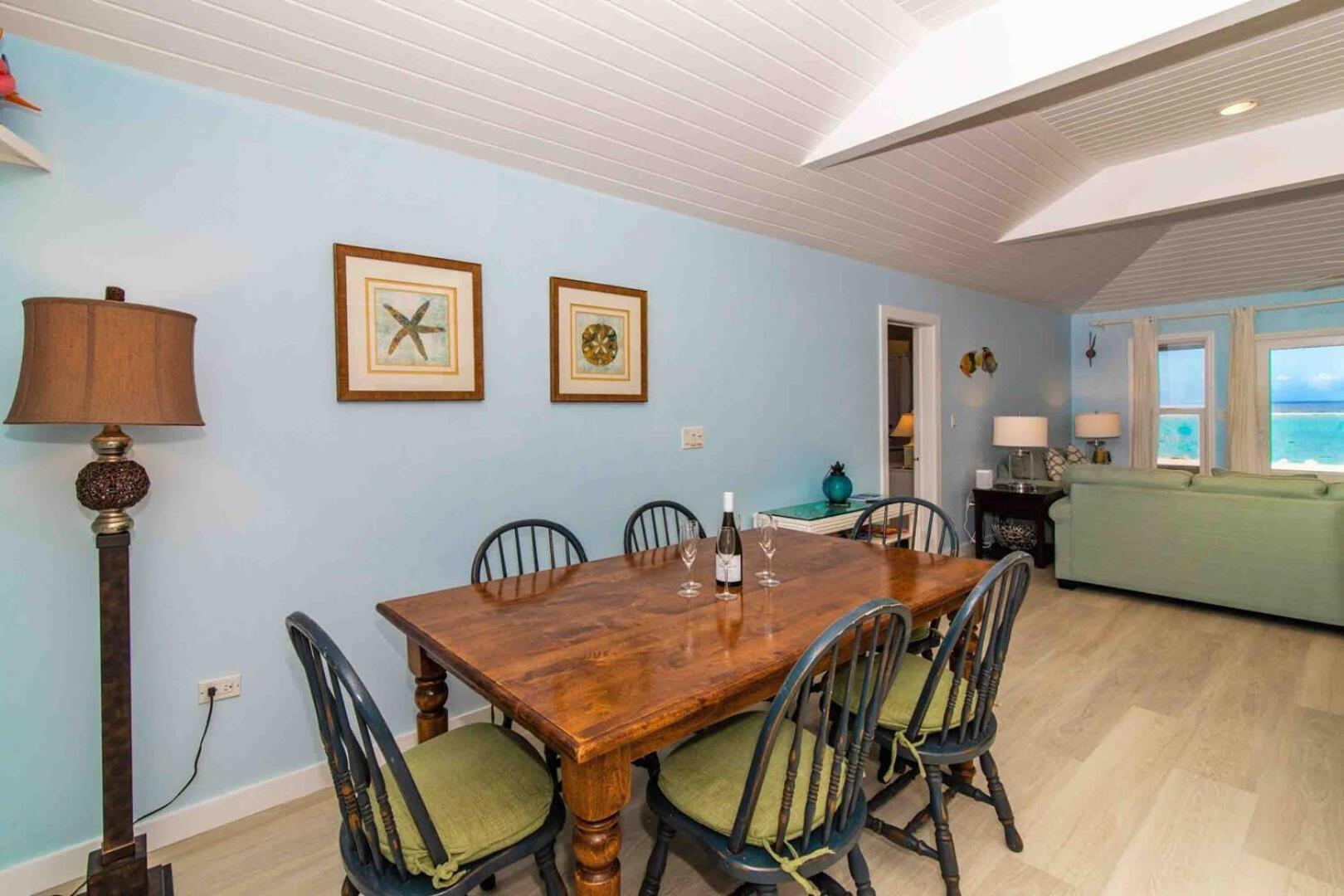 Thatch Hill - Renovated Beach House With Pool, Short Walk To The Rum Point Club Driftwood Village Exterior photo